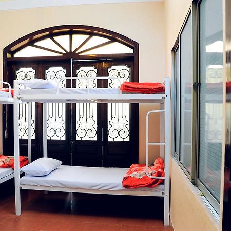 Queen Homestay Хуе Екстериор снимка
