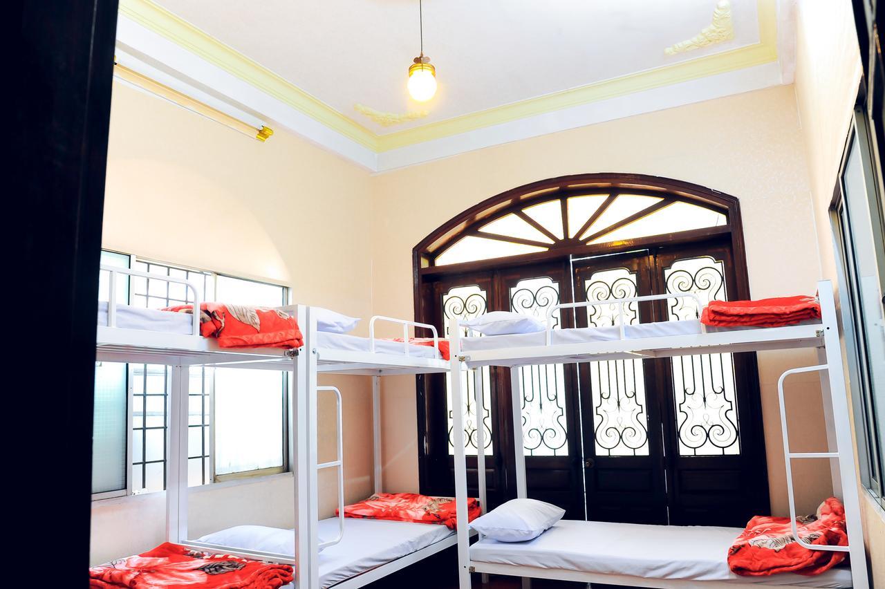 Queen Homestay Хуе Екстериор снимка