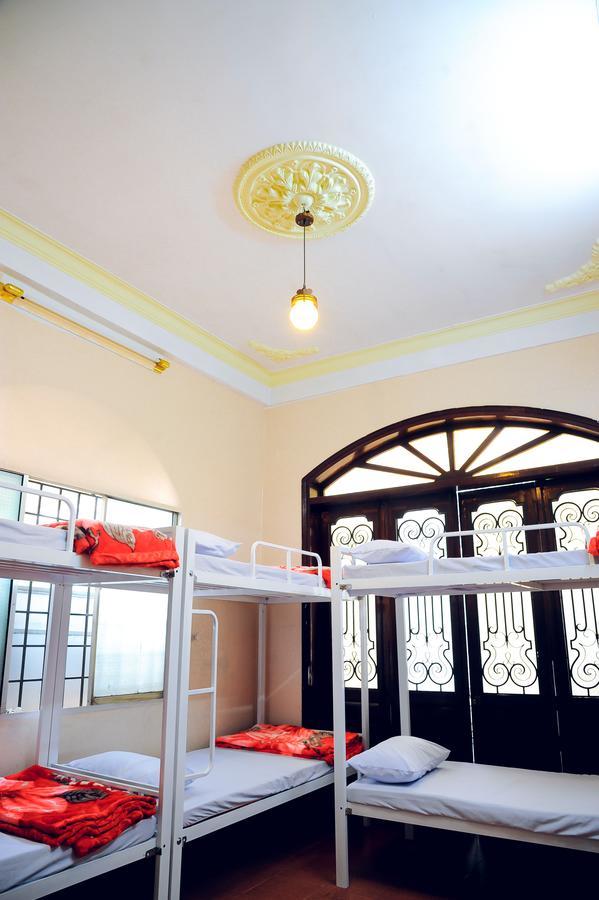 Queen Homestay Хуе Екстериор снимка