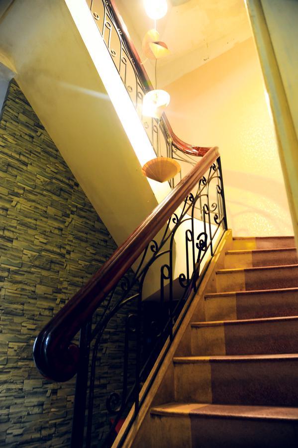 Queen Homestay Хуе Екстериор снимка