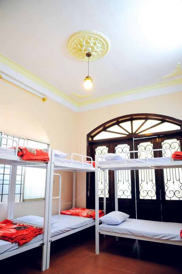 Queen Homestay Хуе Екстериор снимка