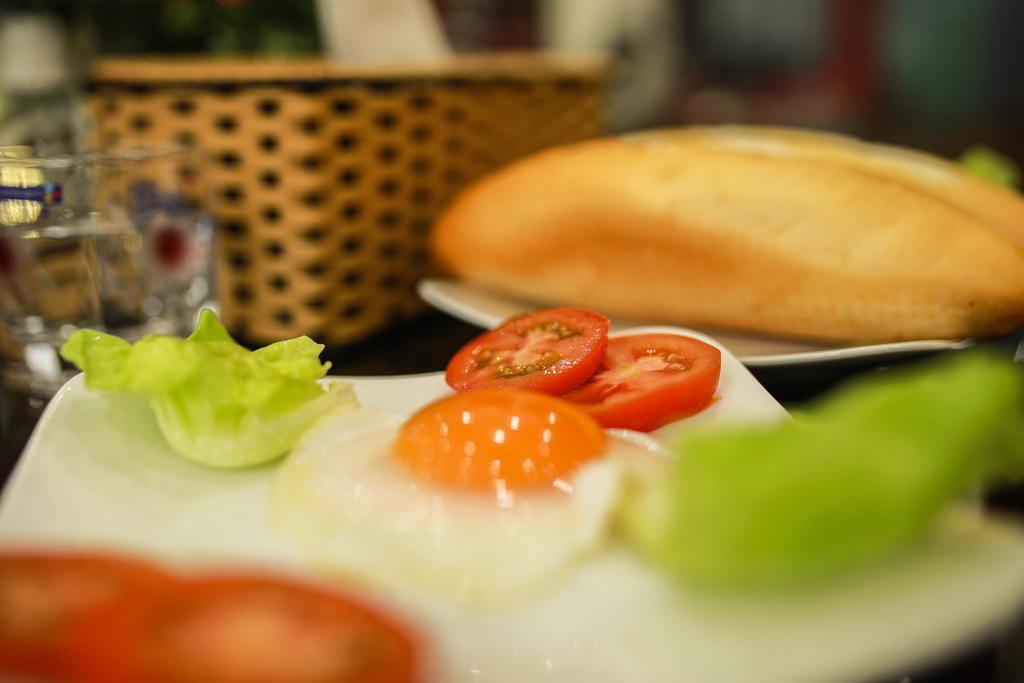 Queen Homestay Хуе Екстериор снимка